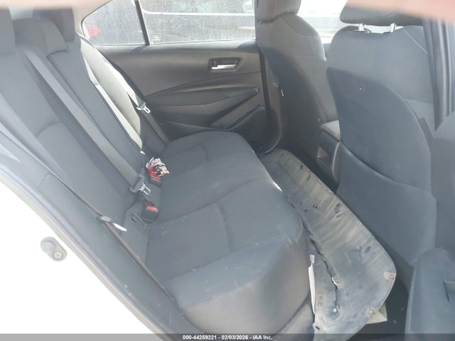 5YFEPMAE3MP172358 Toyota COROLLA LE