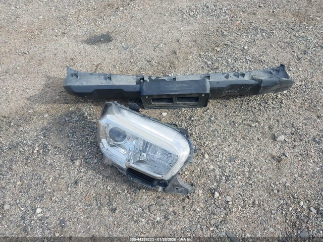 5TFAX5GN0LX181613 Toyota Tacoma Sr5