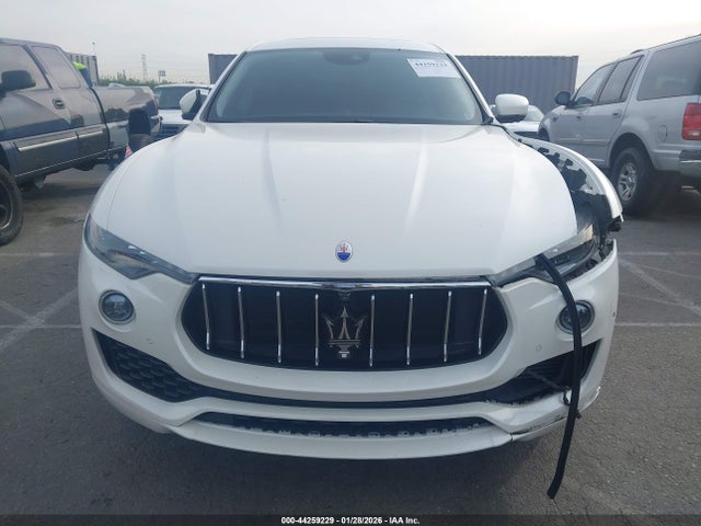 ZN661XUA8KX338953 Maserati Levante