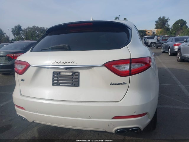 ZN661XUA8KX338953 Maserati Levante