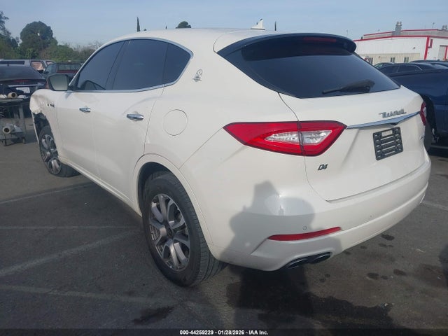 ZN661XUA8KX338953 Maserati Levante