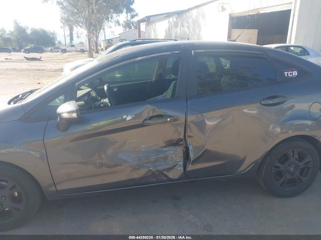 3FADP4BJ5FM161871 Ford FIESTA SE