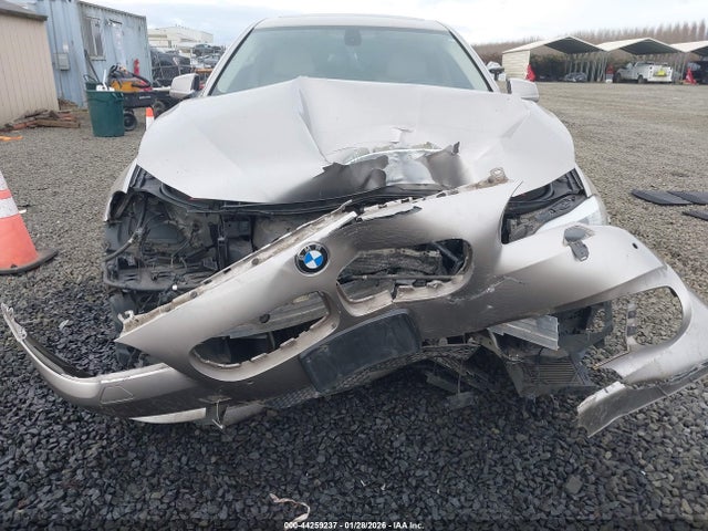 2011 Bmw 5 Series 550i მანქანა იყიდება აუქციონზე, vin: WBAFR9C5XBC618176, აუქციონის ნომერი: 44259237