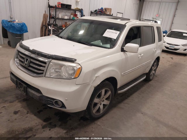 Honda Pilot Touring 2014 5FNYF4H94EB004511 Image 2