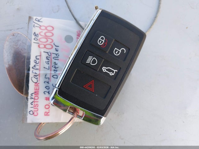 Aukcja sprzedaży 2025 Land Rover Defender 110 P300, vin: SALEJ7EX8S2476238, numer aukcji: 44259255