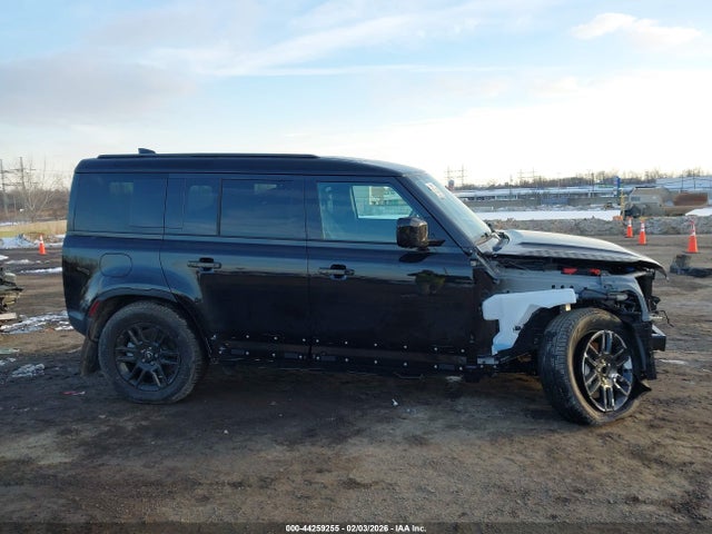 Aukcja sprzedaży 2025 Land Rover Defender 110 P300, vin: SALEJ7EX8S2476238, numer aukcji: 44259255