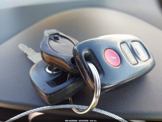 2004 MAZDA MAZDA3 JM1BK32F641168943 Photo 10