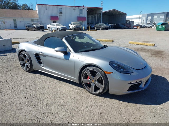 2018 PORSCHE 718 BOXSTER WP0CB2A85JS228301 Photo 0