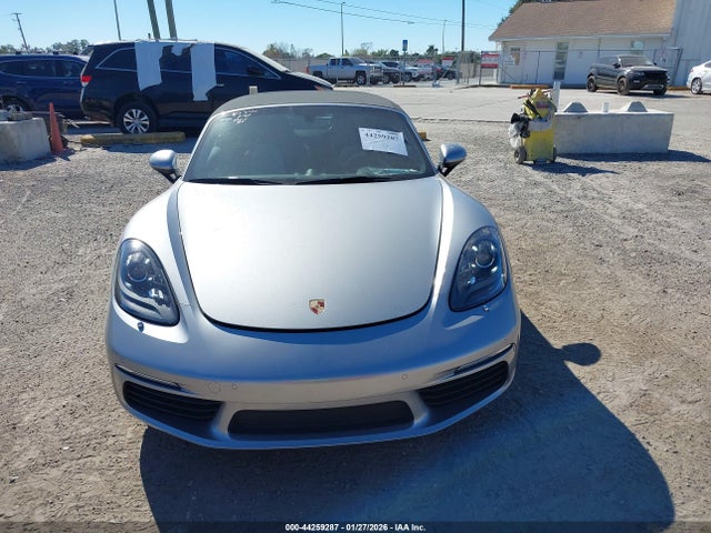 WP0CB2A85JS228301 Porsche 718 Boxster S