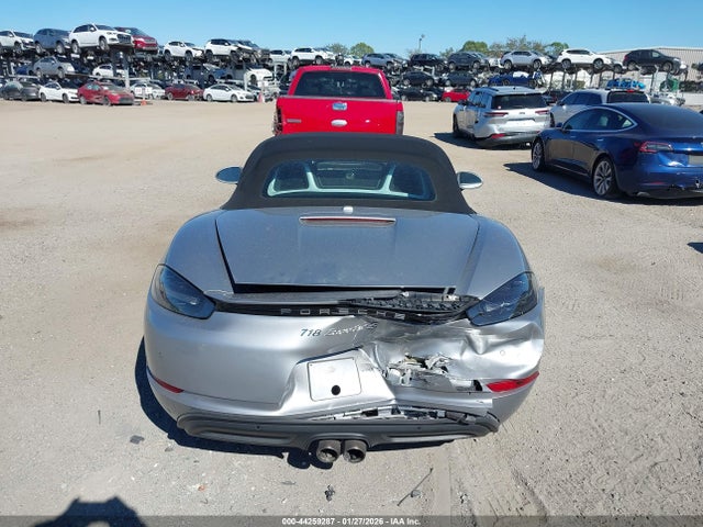 WP0CB2A85JS228301 Porsche 718 Boxster S