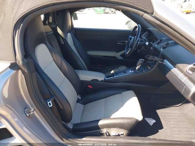2018 PORSCHE 718 BOXSTER WP0CB2A85JS228301 Photo 4