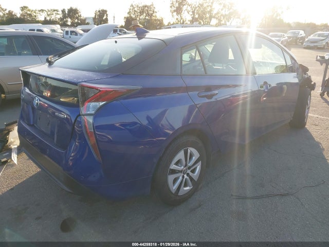 JTDKBRFU8H3047935 Toyota Prius Two