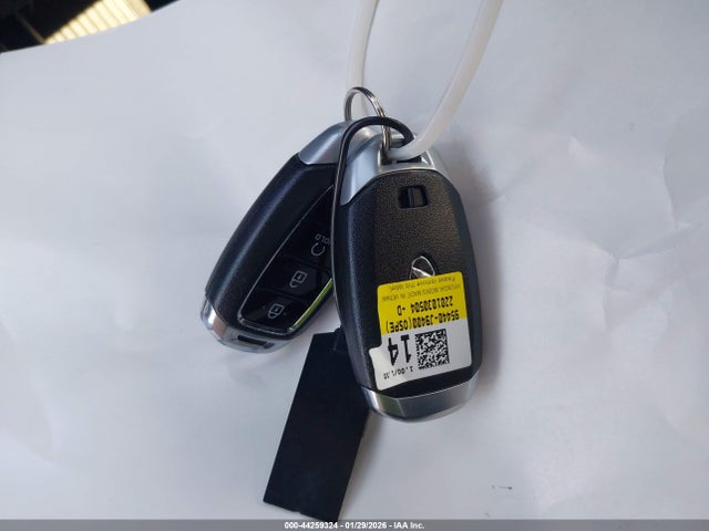 KM8K62AB3NU878004 Hyundai Kona Sel