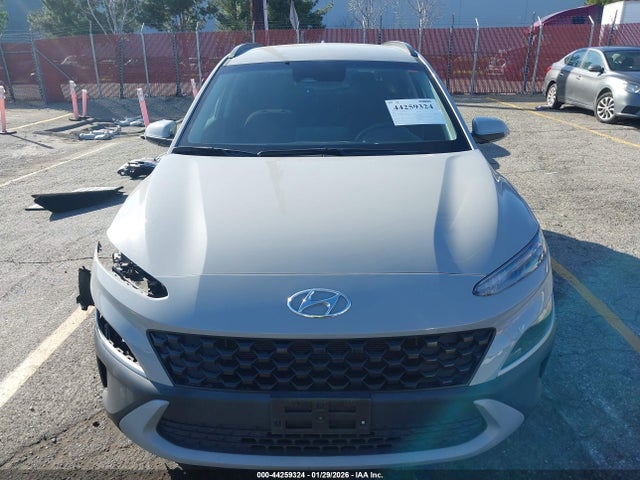 KM8K62AB3NU878004 Hyundai Kona Sel