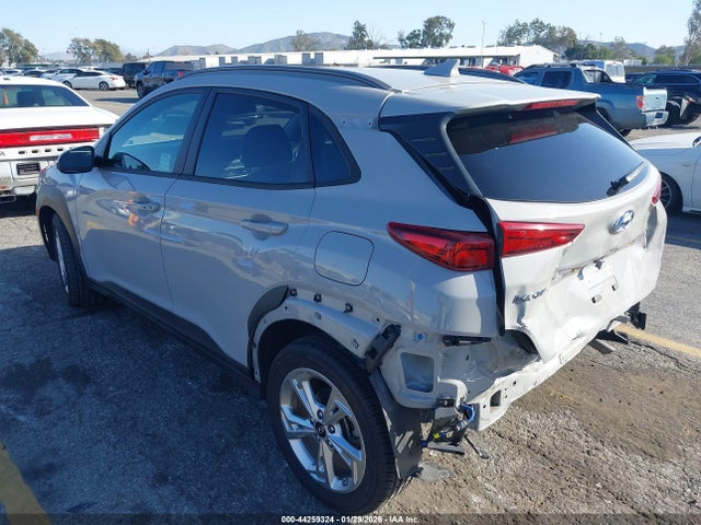 KM8K62AB3NU878004 Hyundai Kona Sel