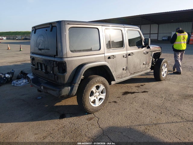 1C4HJXFG0LW310695 Jeep Wrangler Unlimited Rubicon 4x4