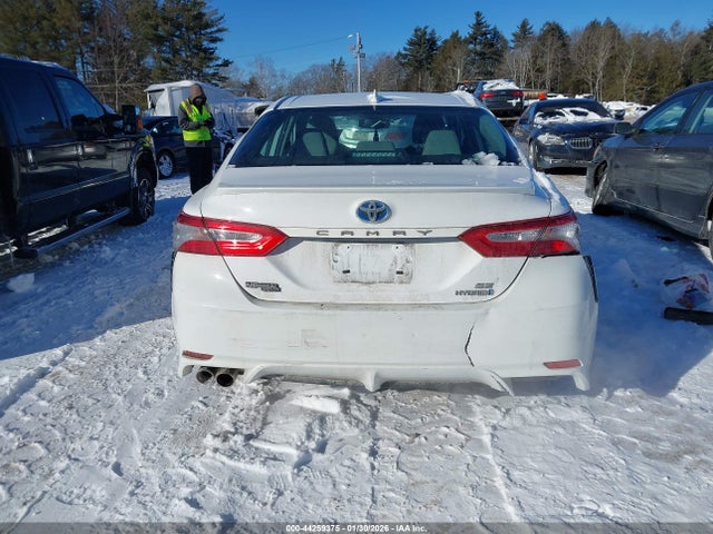 4T1B21HK2KU520142 Toyota Camry Hybrid Se