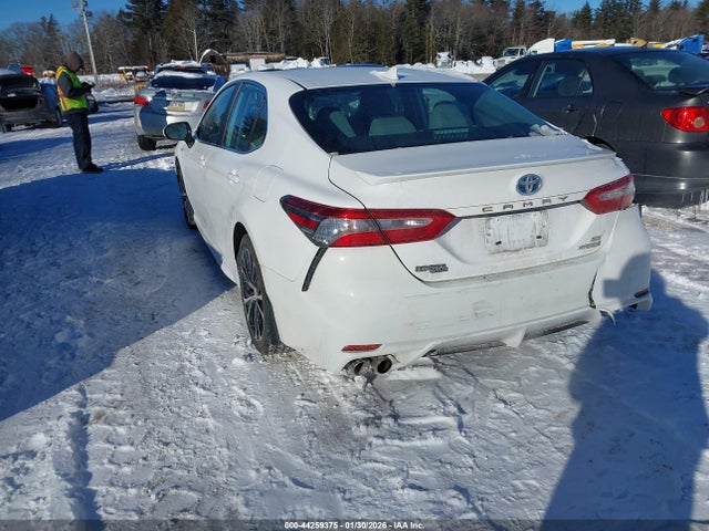 4T1B21HK2KU520142 Toyota Camry Hybrid Se