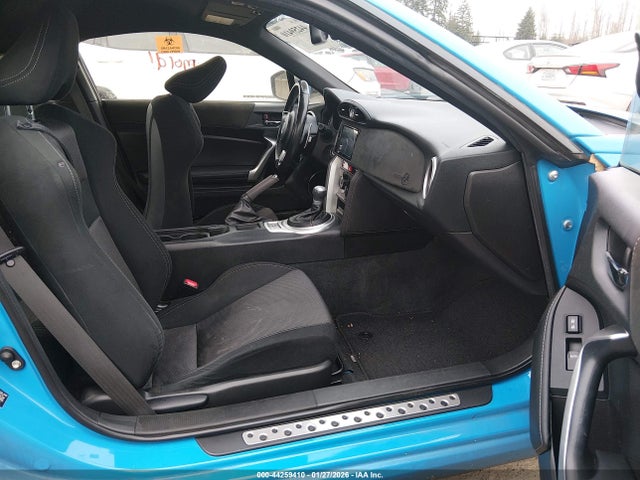 JF1ZNAA19L8753110 Toyota 86
