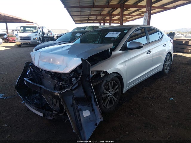 5NPD84LF0JH227923 Hyundai ELANTRA SEL