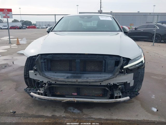 7JR102FK1KG001128 Volvo S60 T5 Momentum