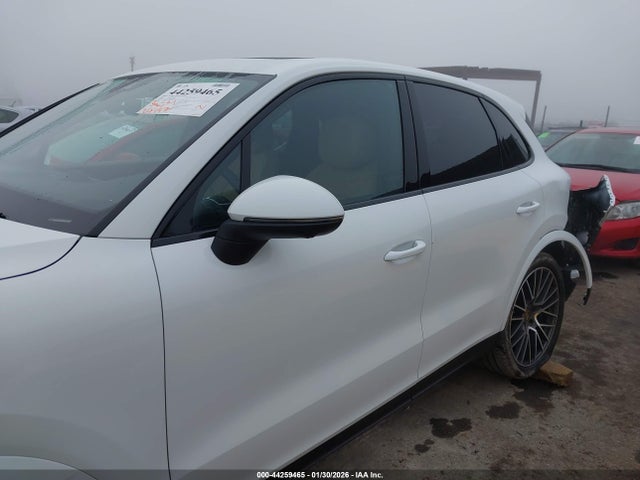 WP1AA2AYXPDA07590 Porsche Cayenne Platinum Edition