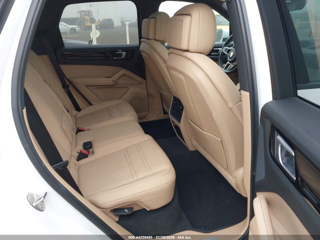2023 PORSCHE CAYENNE WP1AA2AYXPDA07590 Photo 7