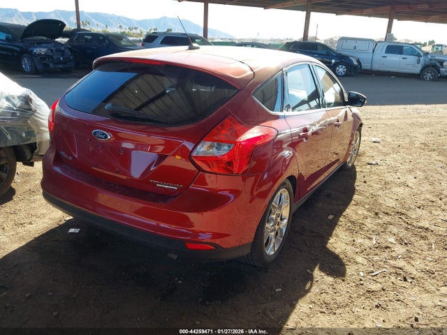 1FADP3N20EL463437 Ford Focus Titanium