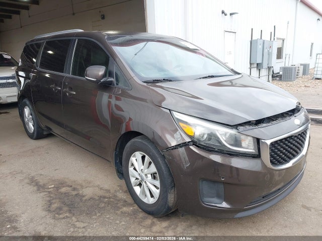 KNDMB5C11H6331613 KIA SEDONA LX