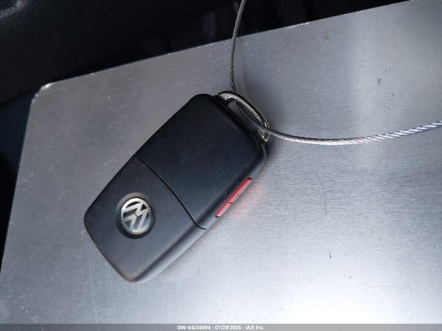2018 VOLKSWAGEN TIGUAN LIMITED WVGAV7AX3JK002174 Photo 10