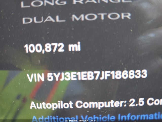 5YJ3E1EB7JF186833 Tesla Model 3 Long Range/performance