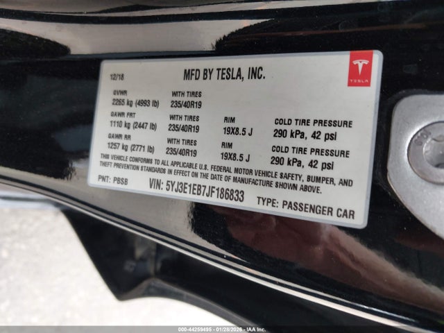 5YJ3E1EB7JF186833 Tesla Model 3 Long Range/performance