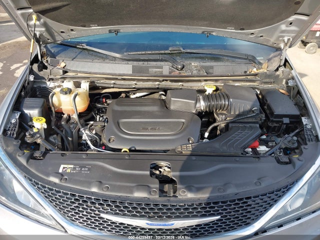 Продажа на аукционе авто 2020 Chrysler Pacifica Limited, vin: 2C4RC1GG1LR185452, номер лота: 44259497