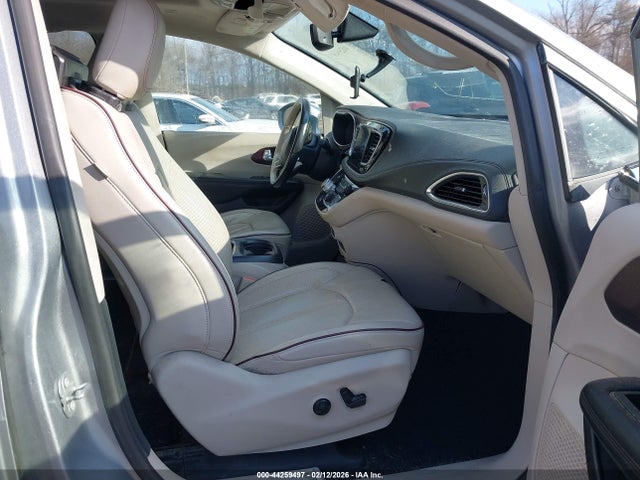 Продажа на аукционе авто 2020 Chrysler Pacifica Limited, vin: 2C4RC1GG1LR185452, номер лота: 44259497