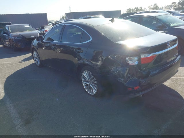 JTHBK1GG3E2100261 Lexus ES 350