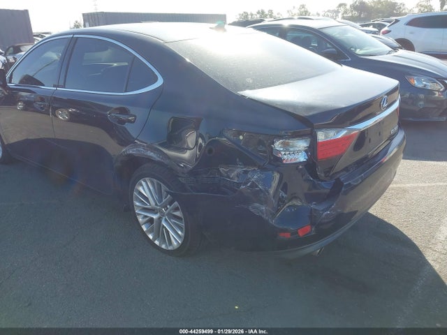 JTHBK1GG3E2100261 Lexus ES 350