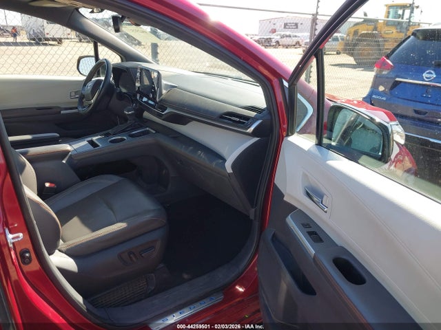 2022 TOYOTA SIENNA 5TDXRKEC9NS108947 Photo 4