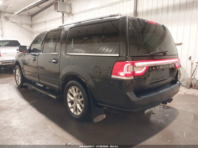 2015 LINCOLN NAVIGATOR L 5LMJJ3JT0FEJ01958 Photo 2