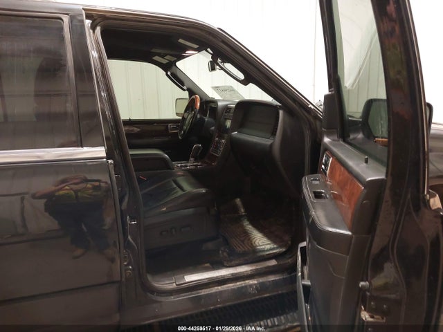 2015 LINCOLN NAVIGATOR L 5LMJJ3JT0FEJ01958 Photo 4