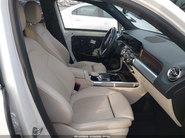 W1N4M4GB0LW041758 Mercedes-Benz GLB 250