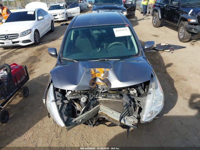3N1CN7AP5HL888913 Nissan Versa 1.6 S