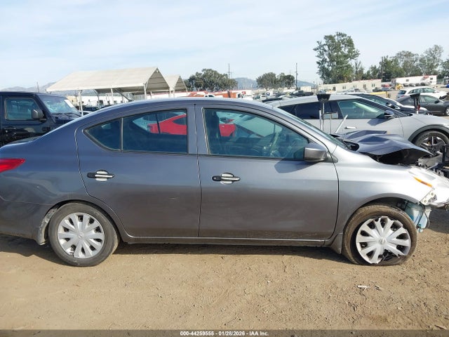 3N1CN7AP5HL888913 Nissan Versa 1.6 S