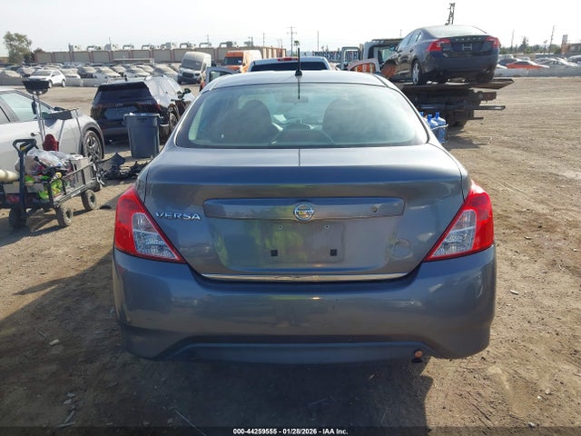 3N1CN7AP5HL888913 Nissan Versa 1.6 S