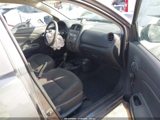 3N1CN7AP5HL888913 Nissan Versa 1.6 S