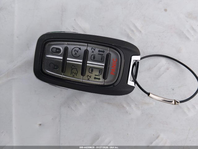 Chrysler Pacifica Limited 2025 2C4RC1GG4SR535283 Image 11