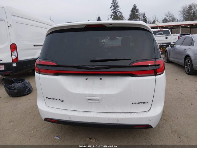 Chrysler Pacifica Limited 2025 2C4RC1GG4SR535283 Image 16