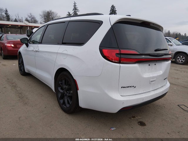 Chrysler Pacifica Limited 2025 2C4RC1GG4SR535283 Image 3