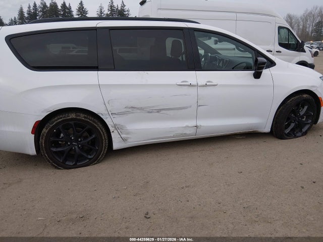 Chrysler Pacifica Limited 2025 2C4RC1GG4SR535283 Image 6