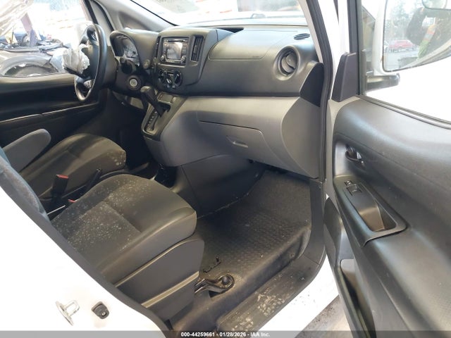 3N6CM0KN8KK690275 Nissan NV200 SV