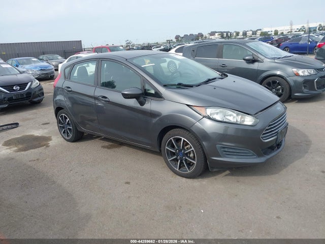 Ford FIESTA SE 2017 3FADP4EJXHM125981 головне зображення